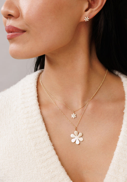 Pure Gold Large Daisy Flower Charm